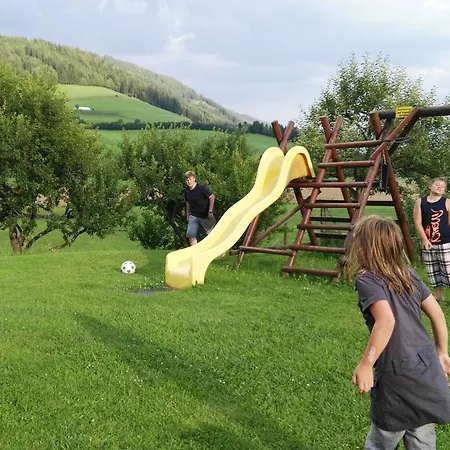 Poelzlhof Farm stay Moderbrugg