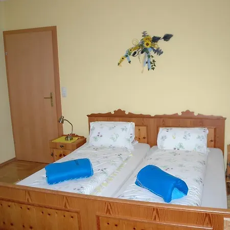 Poelzlhof Farm stay Moderbrugg
